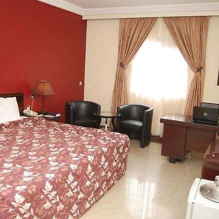 Agura Hotel Abuja Luaran gambar