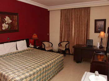Agura Hotel Abuja Luaran gambar