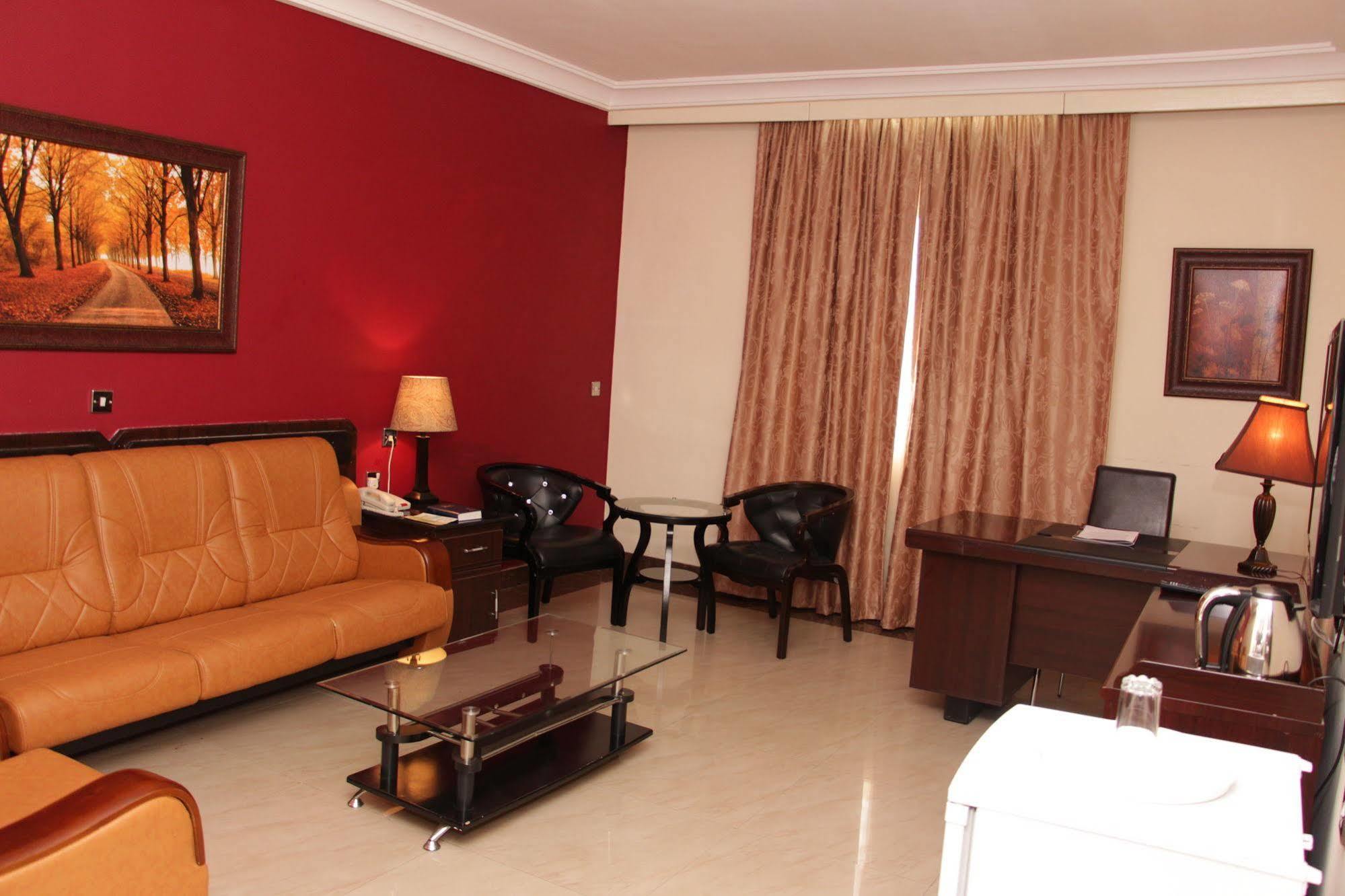 Agura Hotel Abuja Luaran gambar